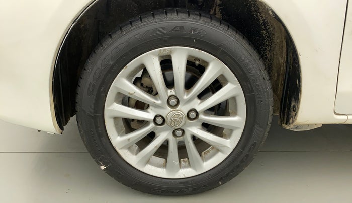2011 Toyota Etios V, Petrol, Manual, 45,599 km, Left Front Wheel