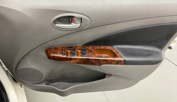 2011 Toyota Etios V, Petrol, Manual, 45,599 km, Driver Side Door Panels Control