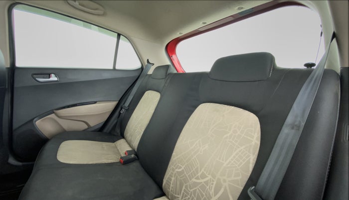 2017 Hyundai Grand i10 SPORTZ (O) 1.2 AT VTVT, Petrol, Automatic, 37,295 km, Right Side Rear Door Cabin