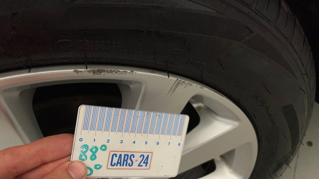 Wheels Rim Front LHS Scuff