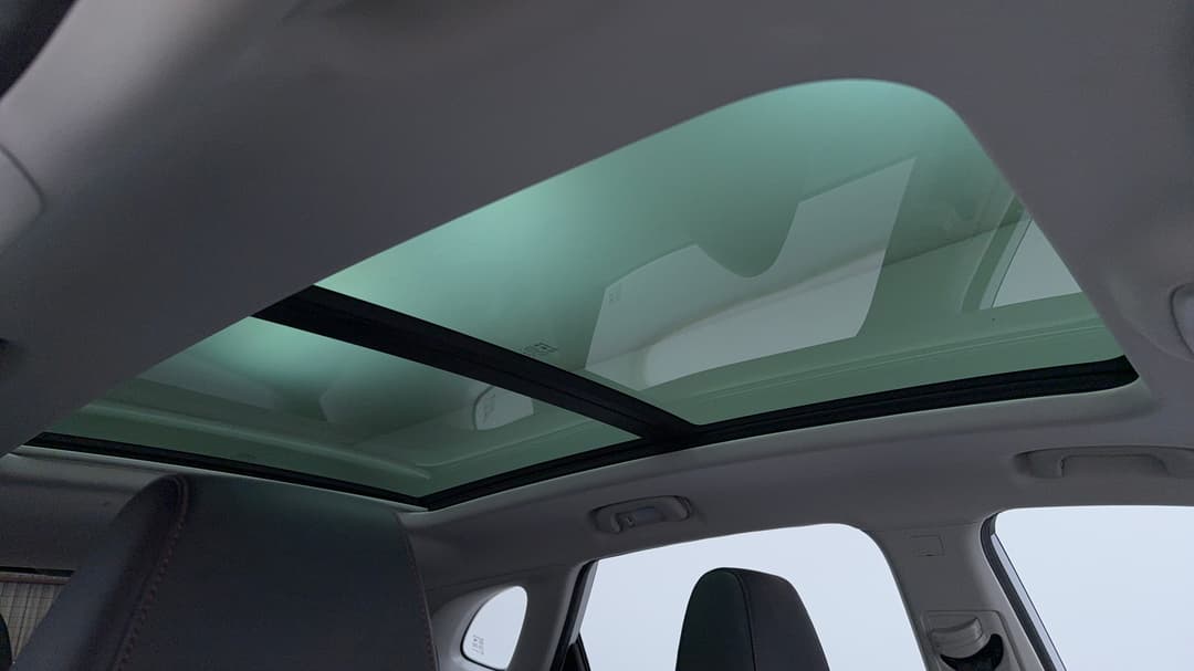 Interior Sunroof/Moonroof