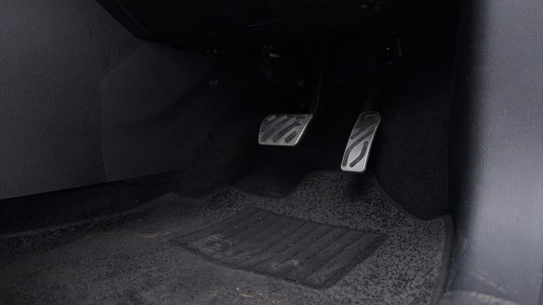 Pedals and Footmat