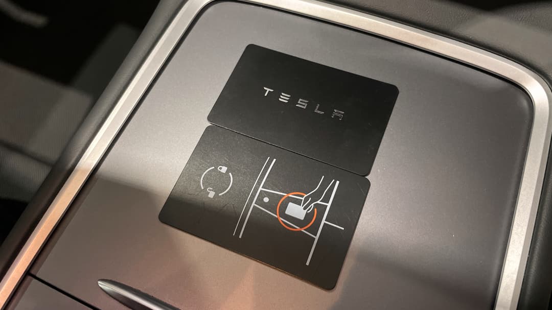 2023 Tesla Model Y Rear-wheel Drive, Automatic, 55315 km, Key Close-up