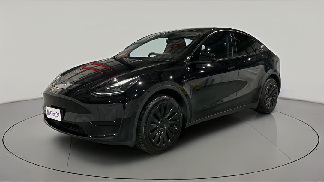 2023 Tesla Model Y Rear-wheel Drive, Automatic, 55315 km, Left Front Diagonal (45- Degree) View