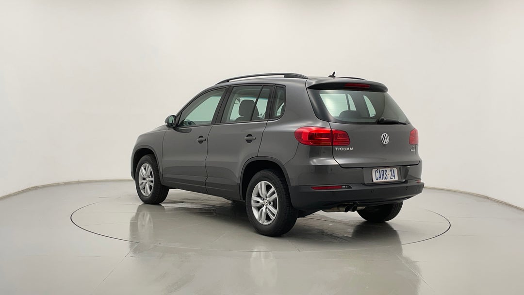 Left Back Diagonal (45- Degree) View