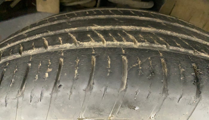 2020 Mahindra Scorpio S5, Diesel, Manual, 56,893 km, Right Front Tyre Tread