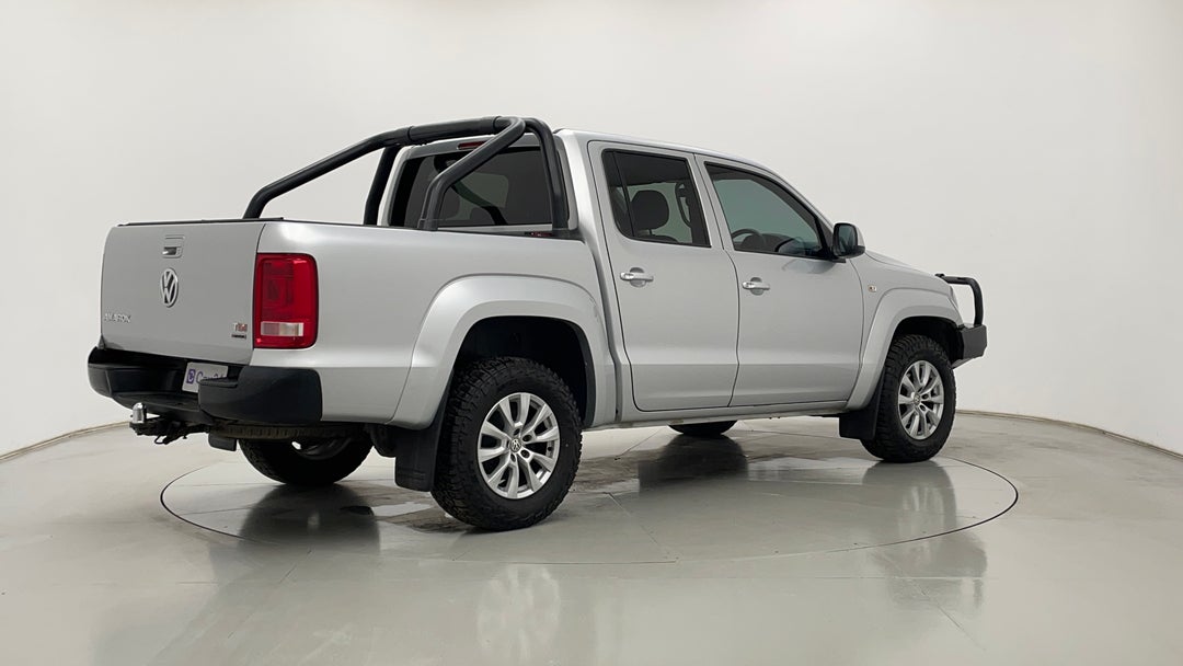 Right Back Diagonal (45- Degree) View