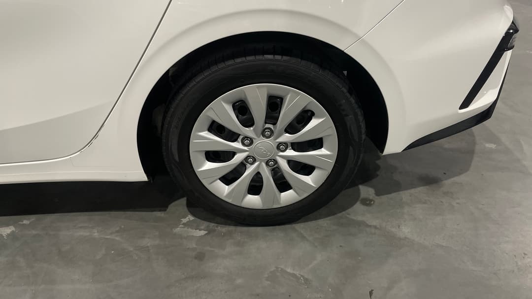 2023 Kia Cerato S, Automatic, 46922 km, Left Rear Wheel