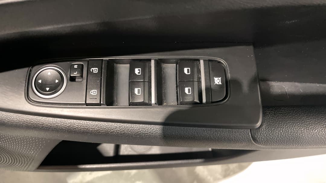 2023 Kia Cerato S, Automatic, 46922 km, Drivers Side Door Panel Controls