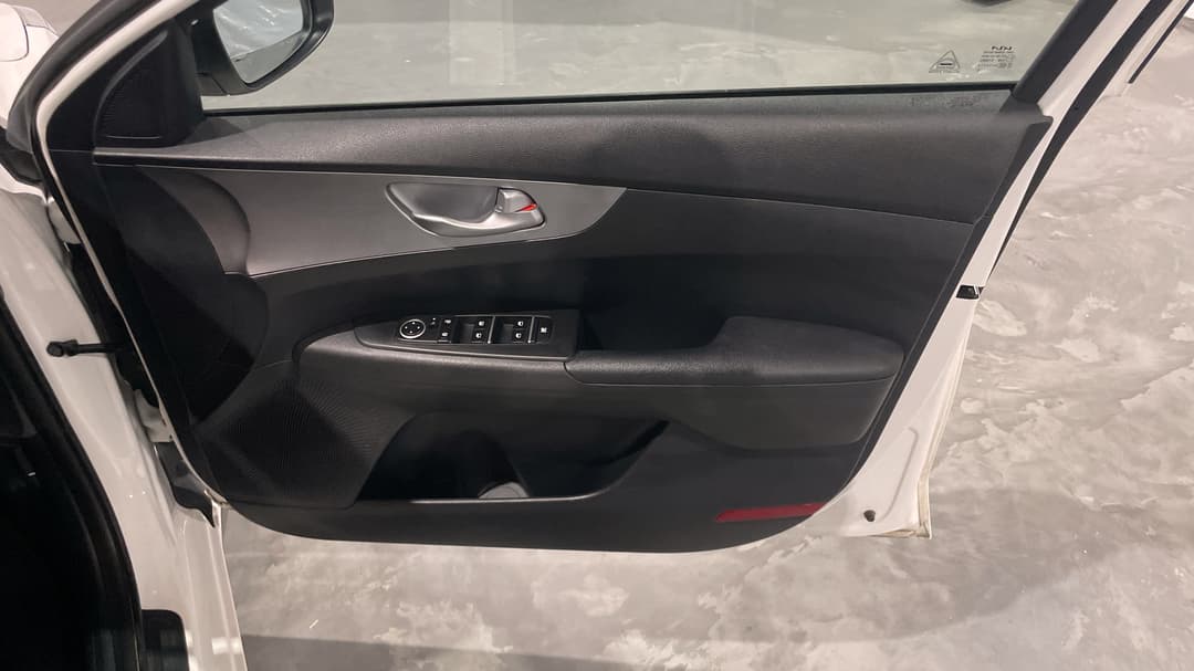 2023 Kia Cerato S, Automatic, 46922 km, Speaker View