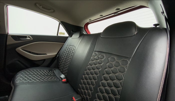 2015 Hyundai Elite i20 SPORTZ 1.2, Petrol, Manual, 31,131 km, Right Side Rear Door Cabin
