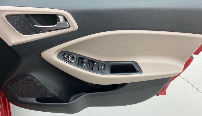 2015 Hyundai Elite i20 SPORTZ 1.2, Petrol, Manual, 31,131 km, Driver Side Door Panels Control