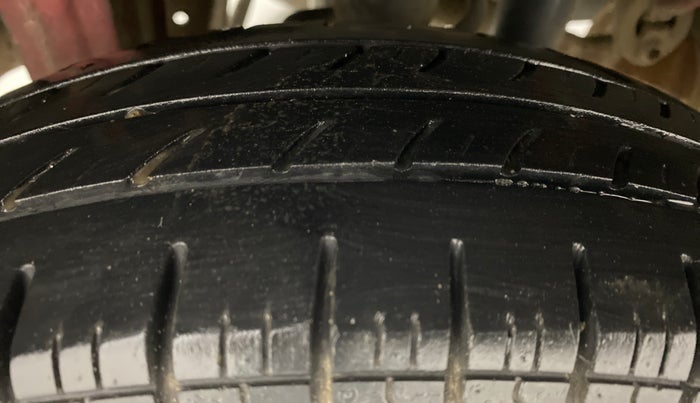 2015 Maruti Alto 800 LXI, Petrol, Manual, 45,378 km, Right Rear Tyre Tread