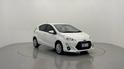 2017 Toyota Prius-c Hybrid Automatic, 85k kms Hybrid Car