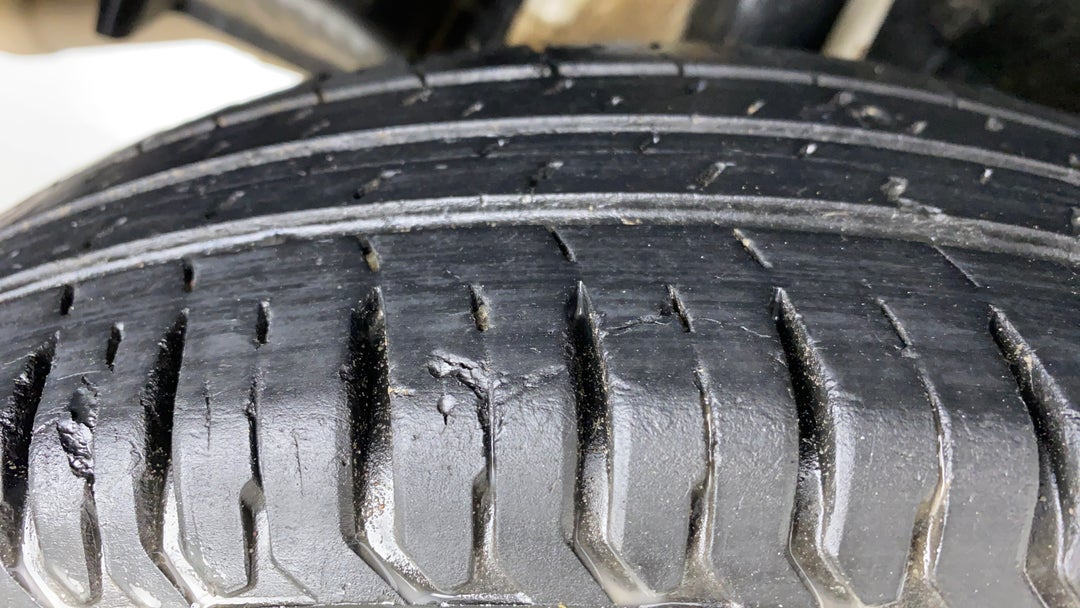 Right Rear Tyre Tread