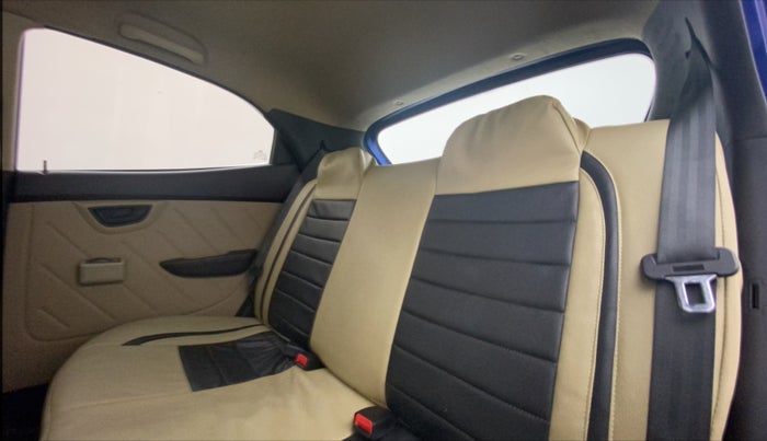 2018 Hyundai Eon ERA +, Petrol, Manual, 19,728 km, Right Side Rear Door Cabin
