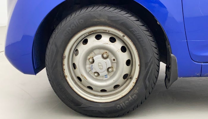 2018 Hyundai Eon ERA +, Petrol, Manual, 19,728 km, Left Front Wheel
