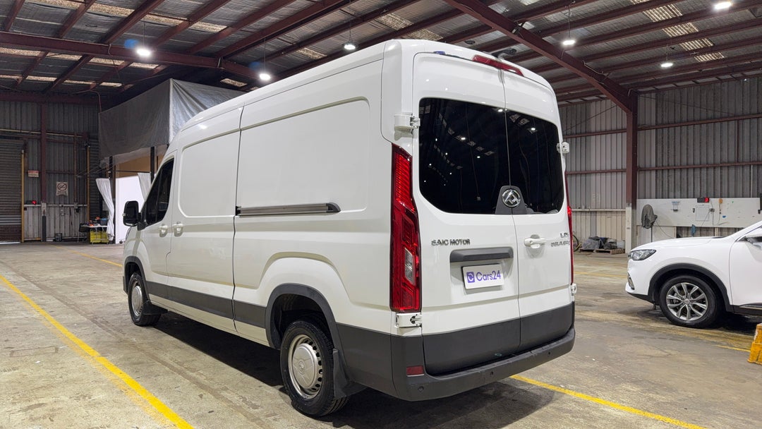 Left Back Diagonal (45- Degree) View