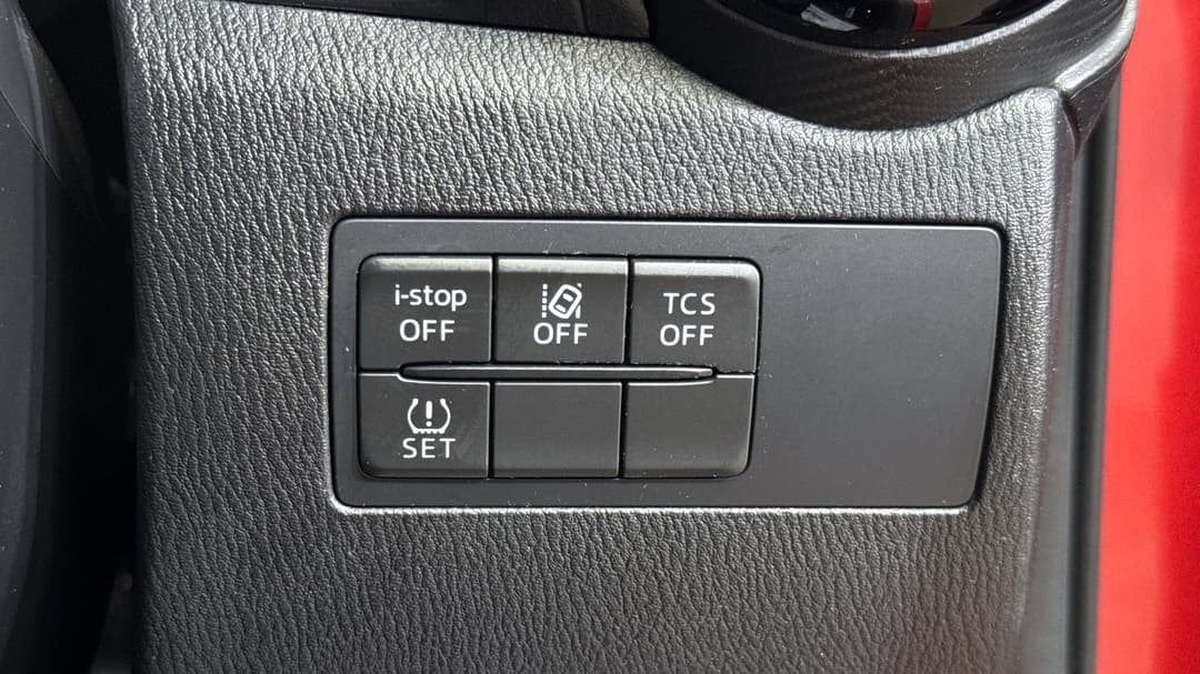 2024 Mazda CX-3 G20 Pure, Automatic, 11880 km, Utility Switches/Buttons