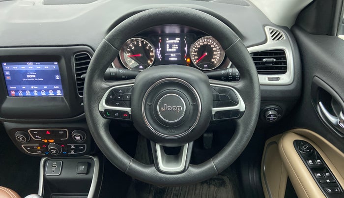 2018 Jeep Compass LONGITUDE 2.0 DIESEL, Diesel, Manual, 1,13,694 km, Steering Wheel Close Up