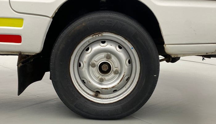 2016 Maruti OMNI E 8 STR, Petrol, Manual, 35,981 km, Right Front Wheel