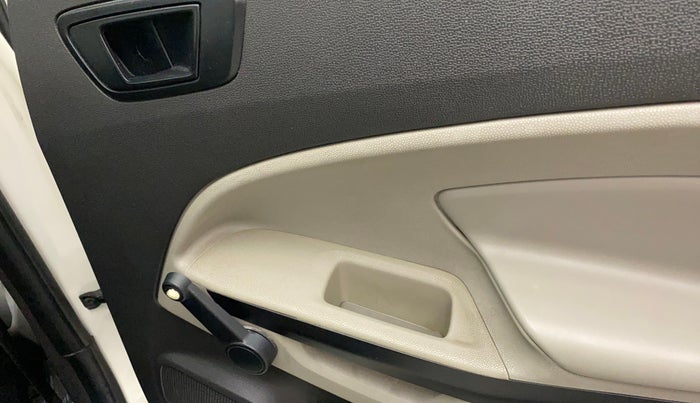 2017 Ford Ecosport AMBIENTE 1.5L PETROL, Petrol, Manual, 71,266 km, Right rear window switch / handle - Minor damage