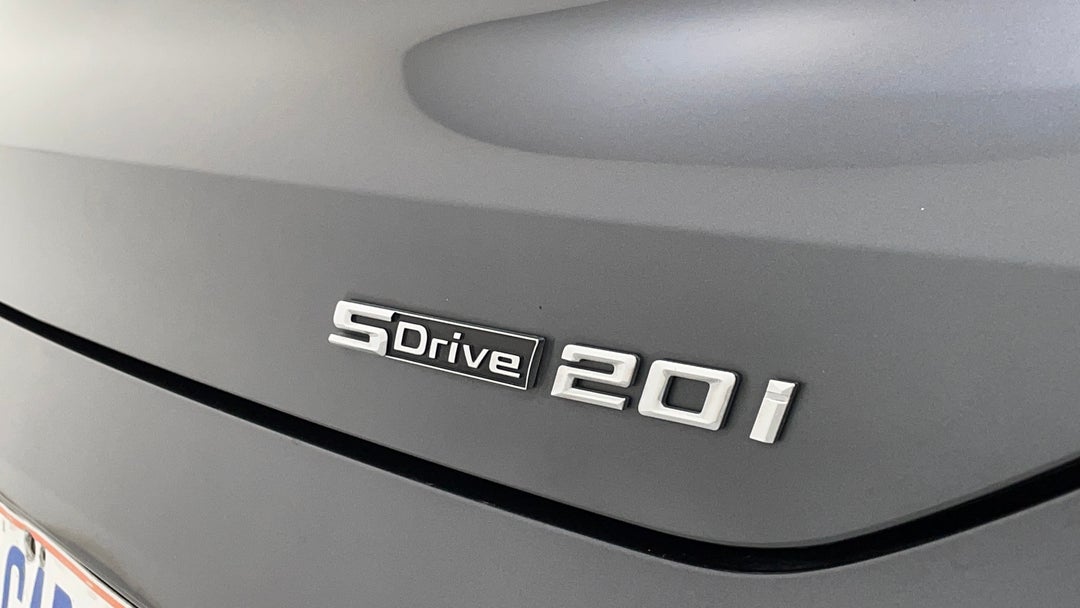 Badge (Boot Right Side)