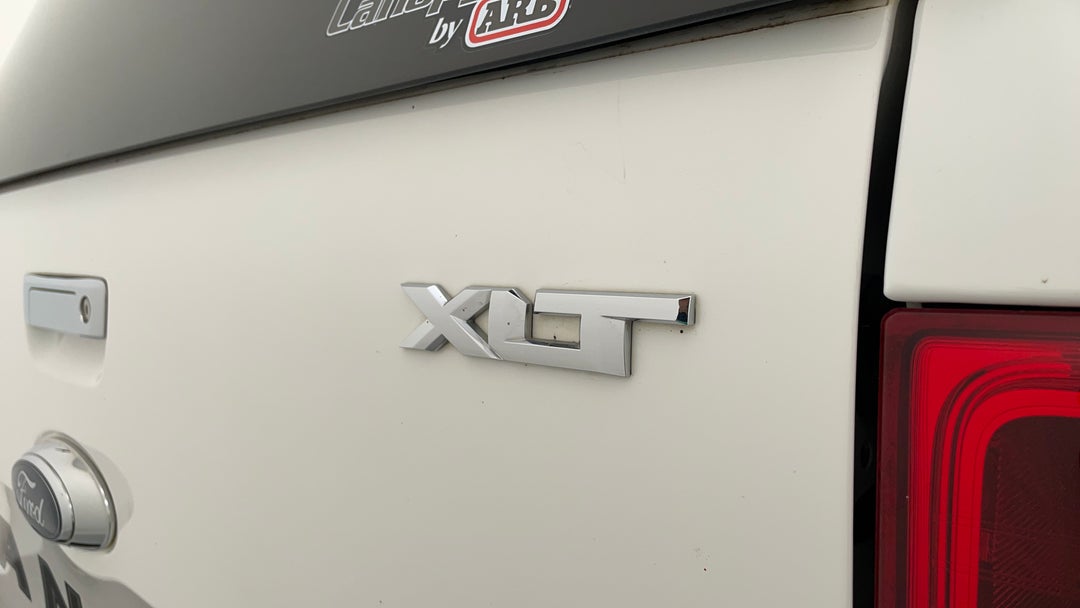 Badge (Boot Right Side)