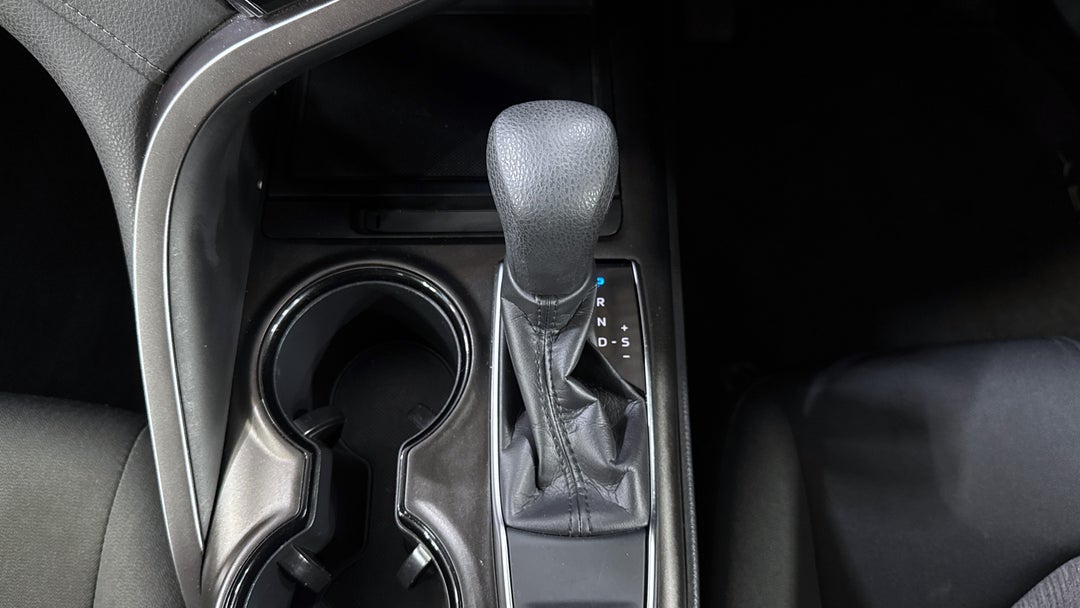 2024 Toyota Camry Ascent, Automatic, 46370 km, Gear Lever 