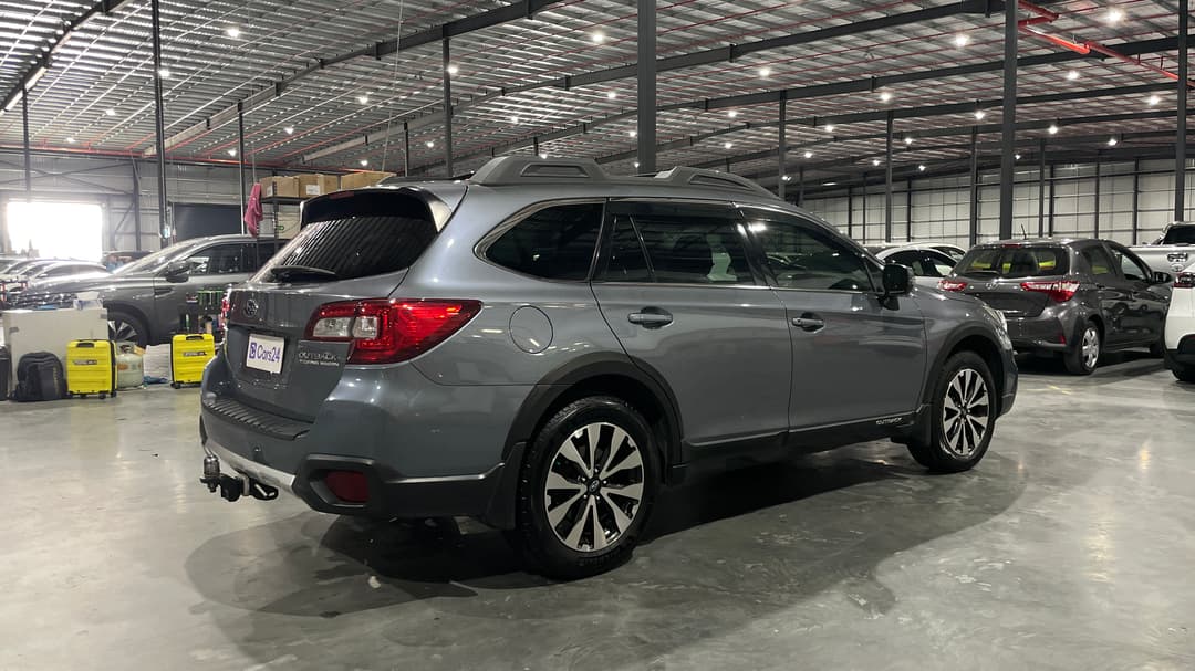 2017 Subaru Outback 2.5i Premium AWD, Automatic, 105348 km, Right Back Diagonal (45- Degree) View