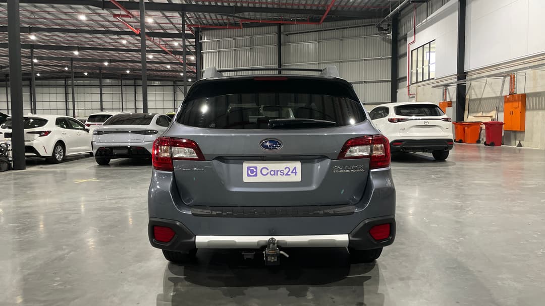 2017 Subaru Outback 2.5i Premium AWD, Automatic, 105348 km, Back/Rear View