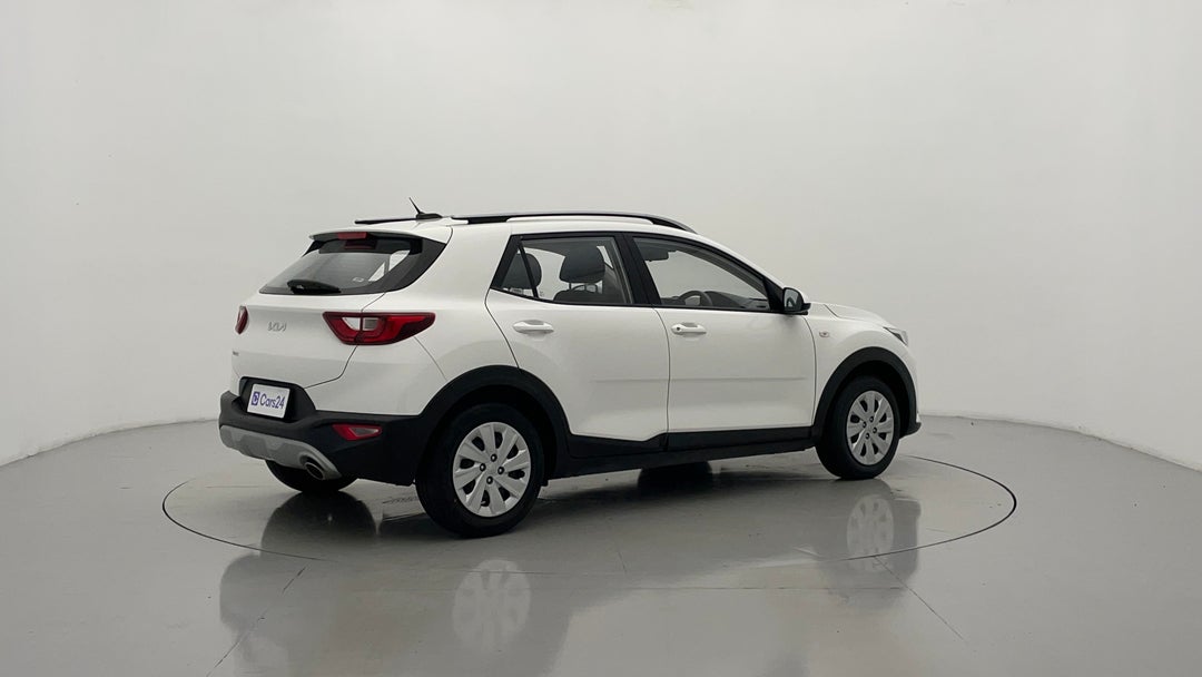 Right Back Diagonal (45- Degree) View