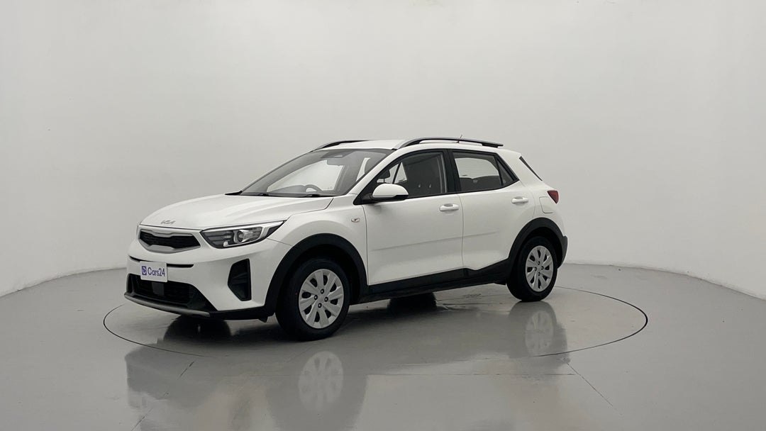 Left Front Diagonal (45- Degree) View