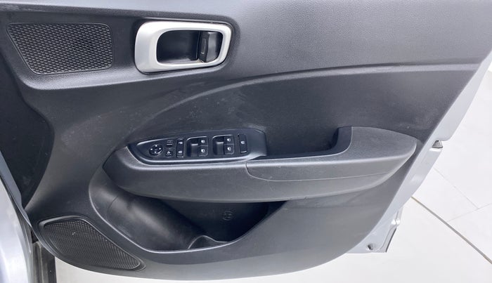 2019 Hyundai VENUE 1.4 CRDI MT SX, Diesel, Manual, 39,005 km, Driver Side Door Panels Control