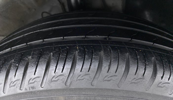 2019 Hyundai VENUE 1.4 CRDI MT SX, Diesel, Manual, 39,005 km, Right Front Tyre Tread