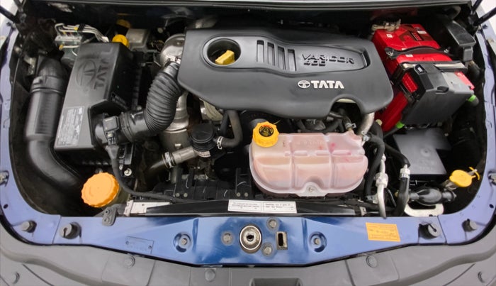 2018 Tata Hexa Varicor 400 XTA, Diesel, Automatic, 39,282 km, Open Bonet