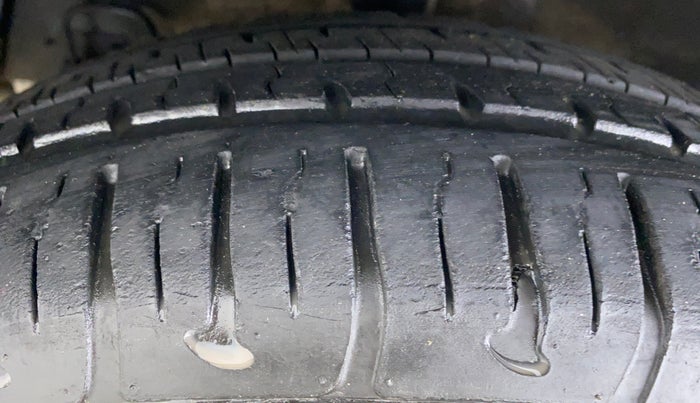 2015 Hyundai Xcent S 1.2, Petrol, Manual, 21,892 km, Right Rear Tyre Tread