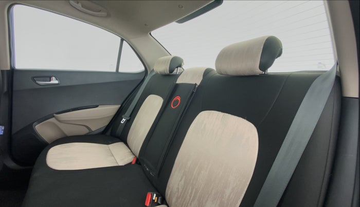 2015 Hyundai Xcent S 1.2, Petrol, Manual, 21,892 km, Right Side Rear Door Cabin