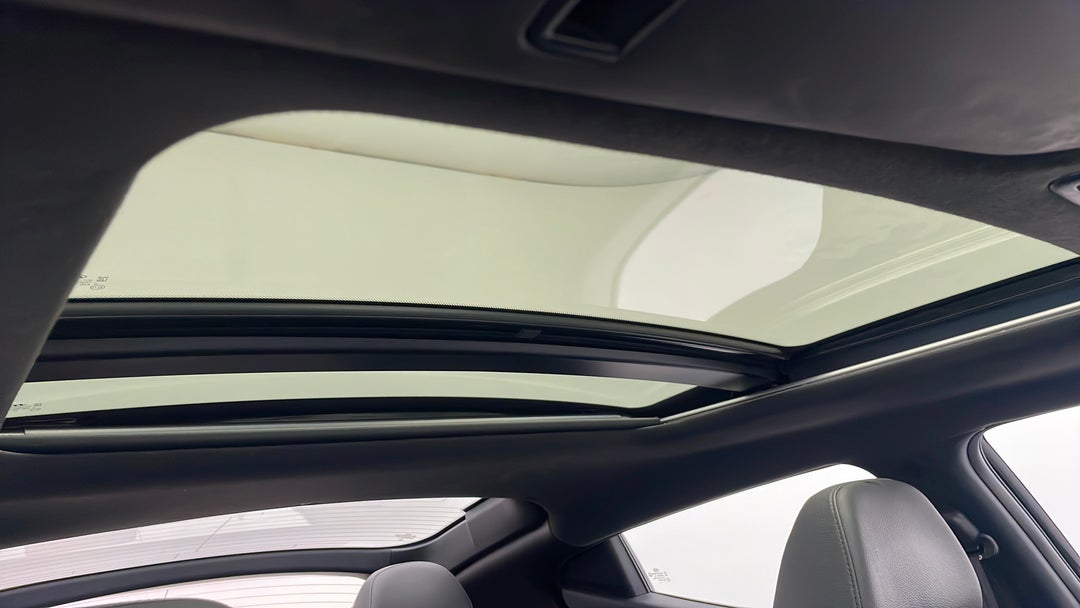 Interior Sunroof/Moonroof