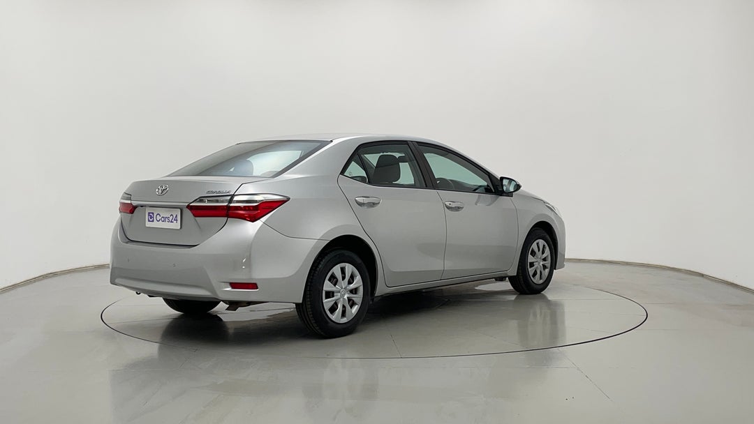 Right Back Diagonal (45- Degree) View