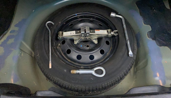 2013 Maruti Swift Dzire VXI, Petrol, Manual, 33,566 km, Spare Tyre