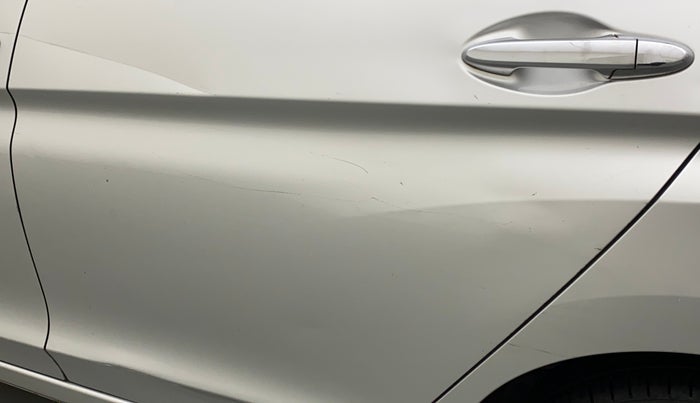 2017 Honda City 1.5L I-VTEC VX CVT, Petrol, Automatic, 1,02,713 km, Rear left door - Slightly dented