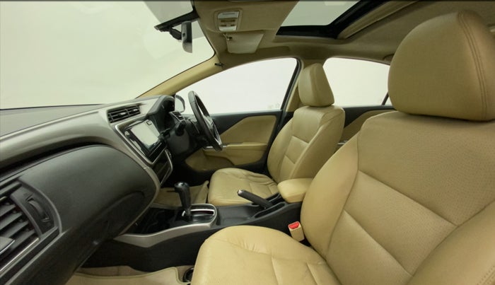 2017 Honda City 1.5L I-VTEC VX CVT, Petrol, Automatic, 1,02,713 km, Right Side Front Door Cabin