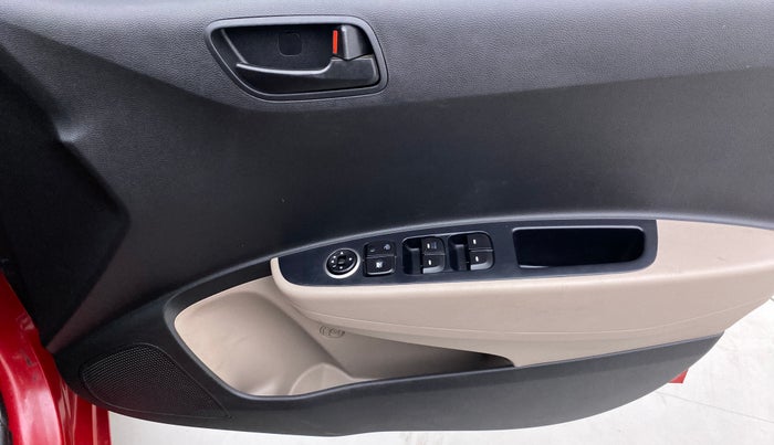 2017 Hyundai Grand i10 MAGNA 1.2 KAPPA VTVT, CNG, Manual, 37,557 km, Driver Side Door Panels Control