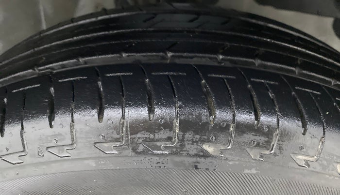 2012 Honda City V MT PETROL, Petrol, Manual, 56,811 km, Right Front Tyre Tread