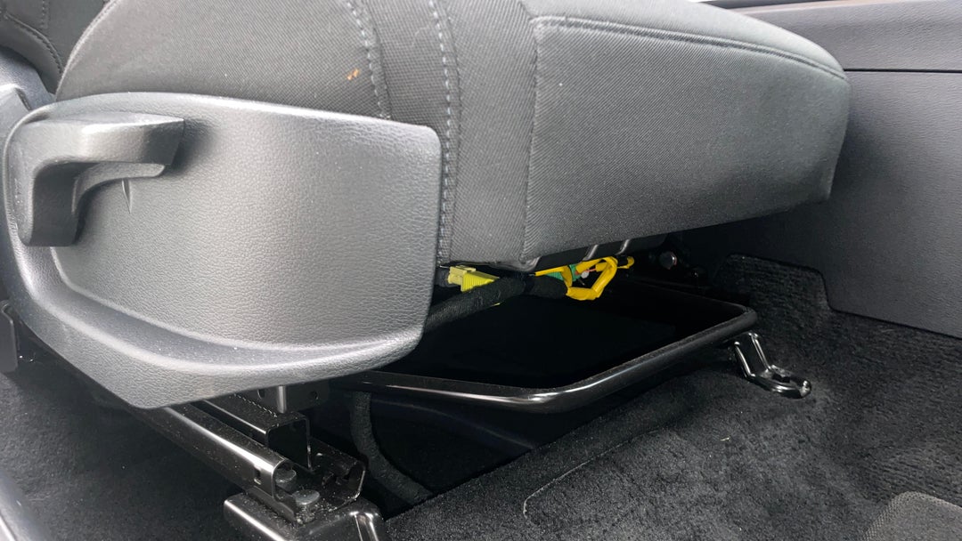 2022 Kia Sportage S (AWD), Automatic, 21936 km, Drivers Side Adjustment Panel