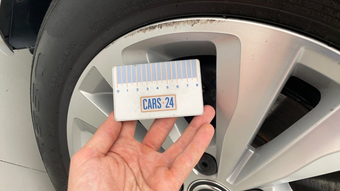 Wheels Rim Front LHS Scuff