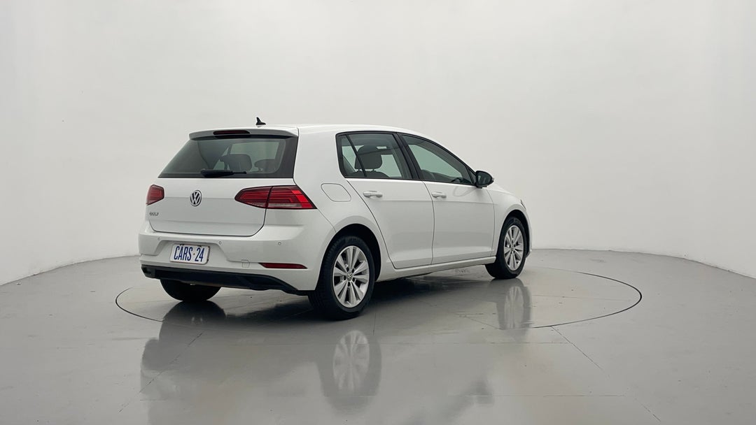 Right Back Diagonal (45- Degree) View