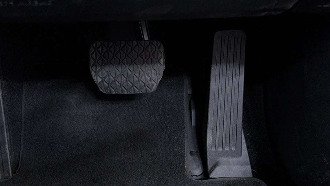 Pedals and Footmat