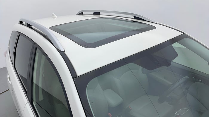 Subaru Forester-Roof/Sunroof View